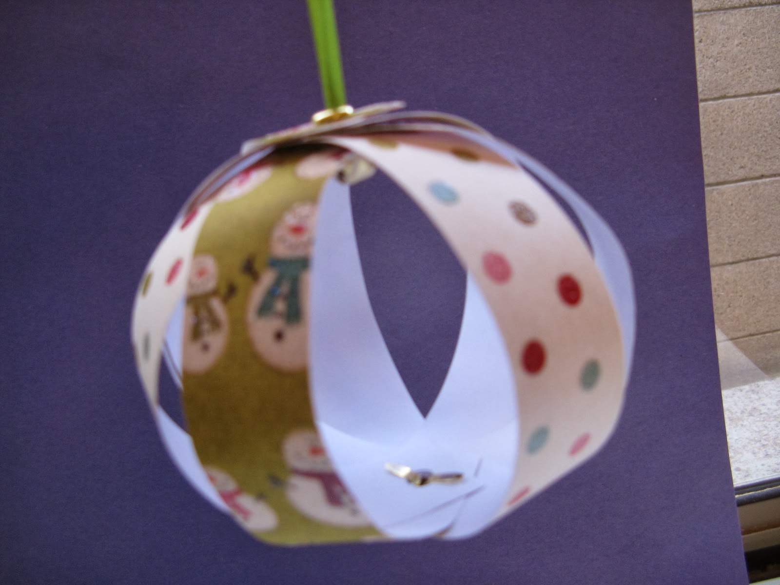 Paper Strip Ball Ornament 
