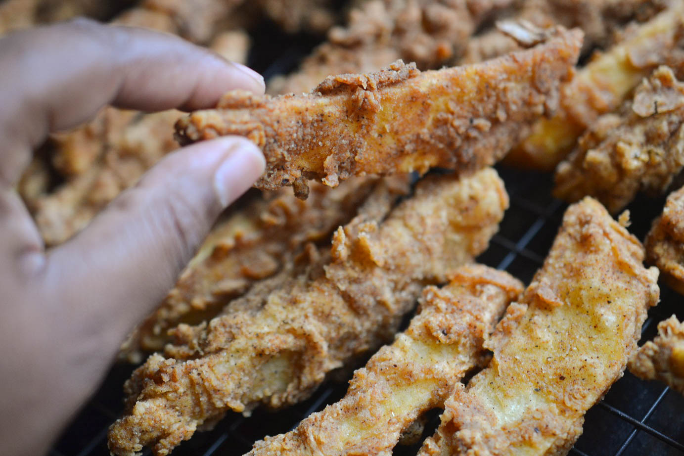 Greedy Girl Spicy Chicken fried potato wedges