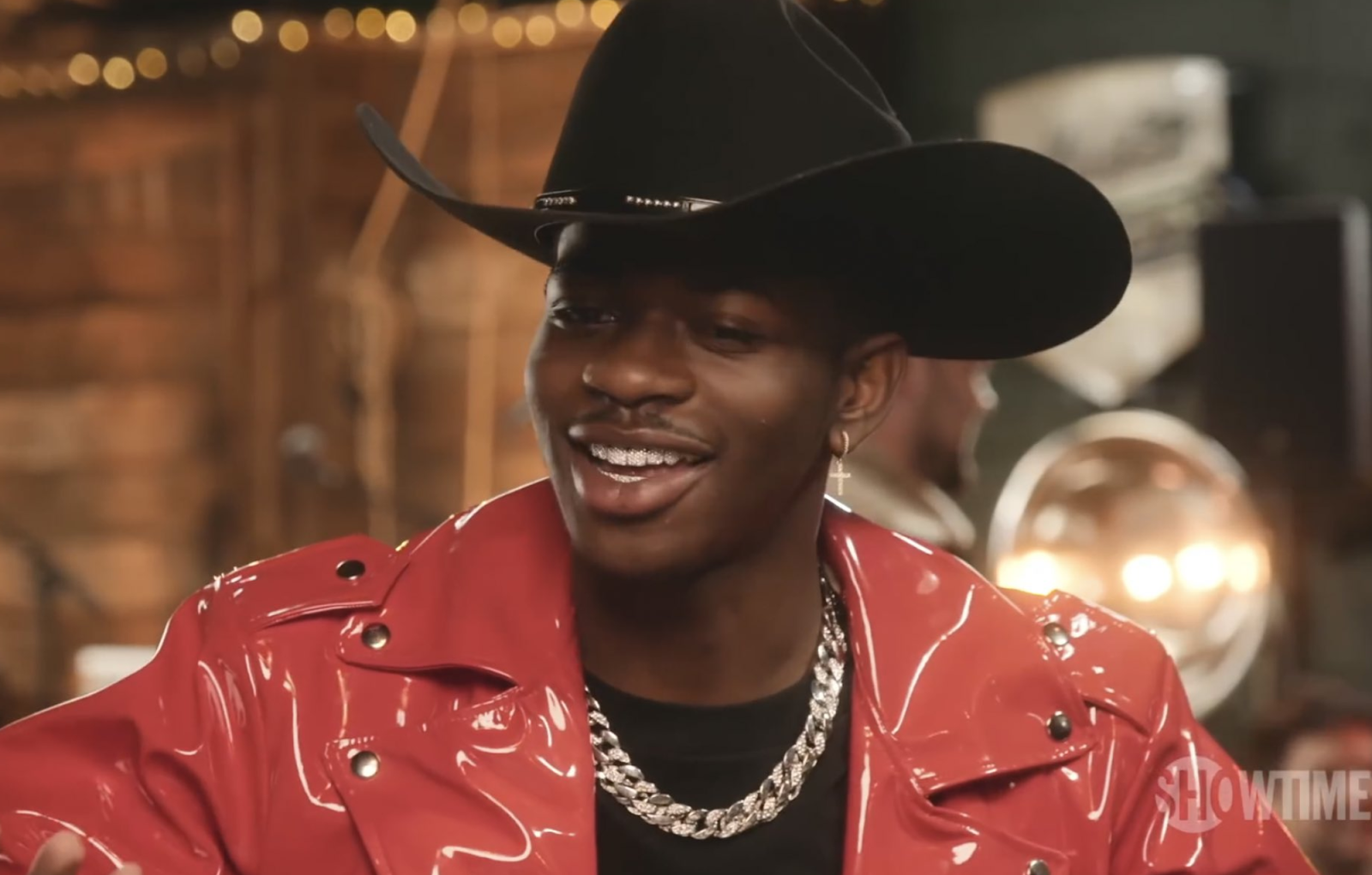 Lil Nas X Keeps Taylor Swift From the No.1 Spot 