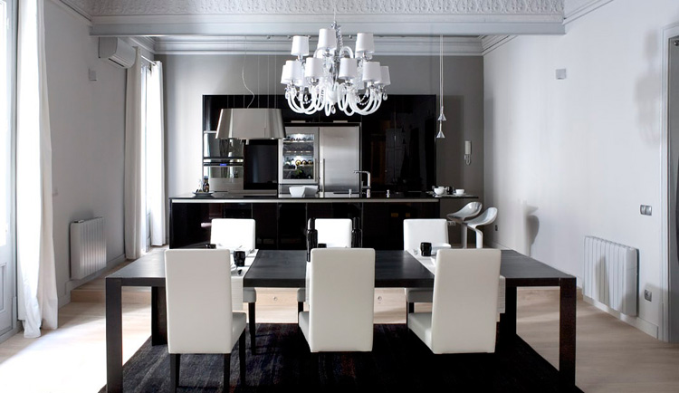 Black and White Dining Room Table
