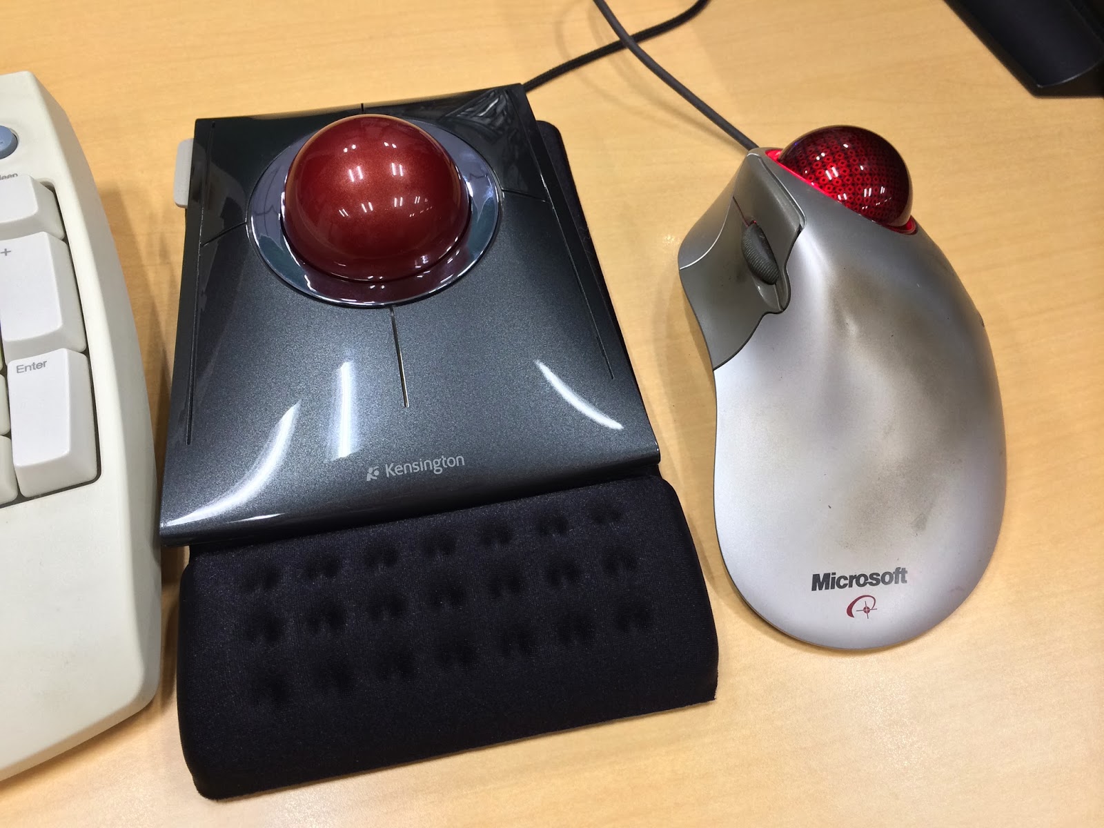nworld Kensington SlimBlade Trackball 72327