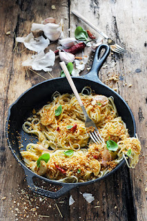https://doriannn.blogspot.fr/2017/04/mes-pastas-con-la-mollica-pour-revenir.html