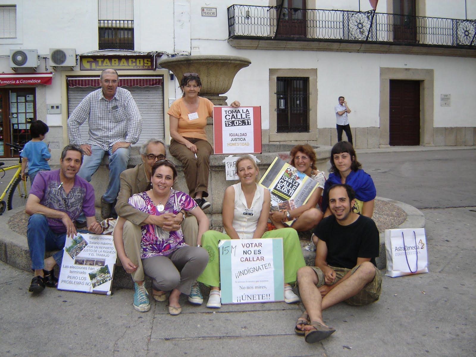 Loquesomos Y en Malpartida de Cáceres también se sigue ¡en la plaza!