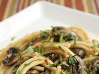 Spaghetti with Mushrooms, Garlic and Oil #Recipe