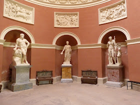 The Pantheon statues at Stourhead restored (2015) The Pantheon statues at Stourhead restored (2015)
