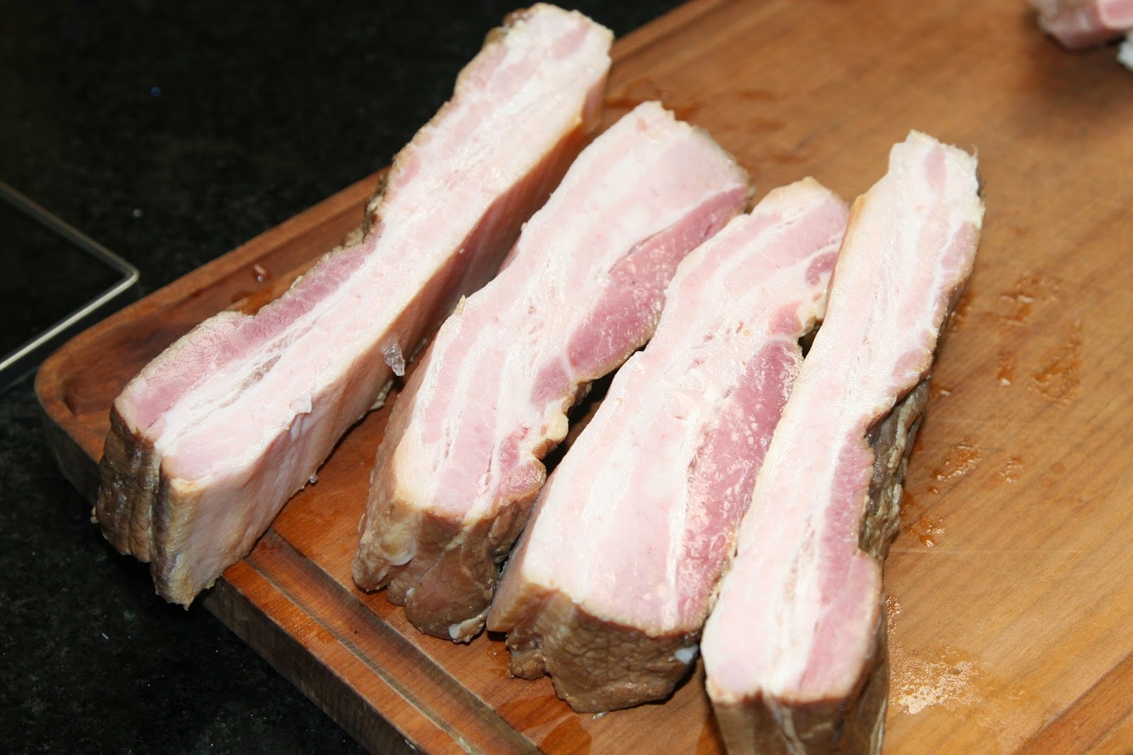 Emilio Deik Tocino Ahumado y Panceta hecho en Casa