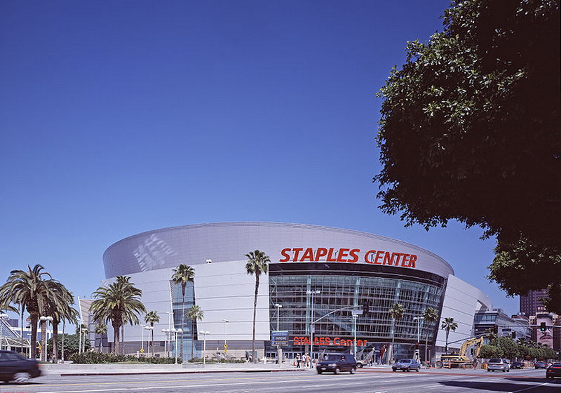 tentang USA Staples Center