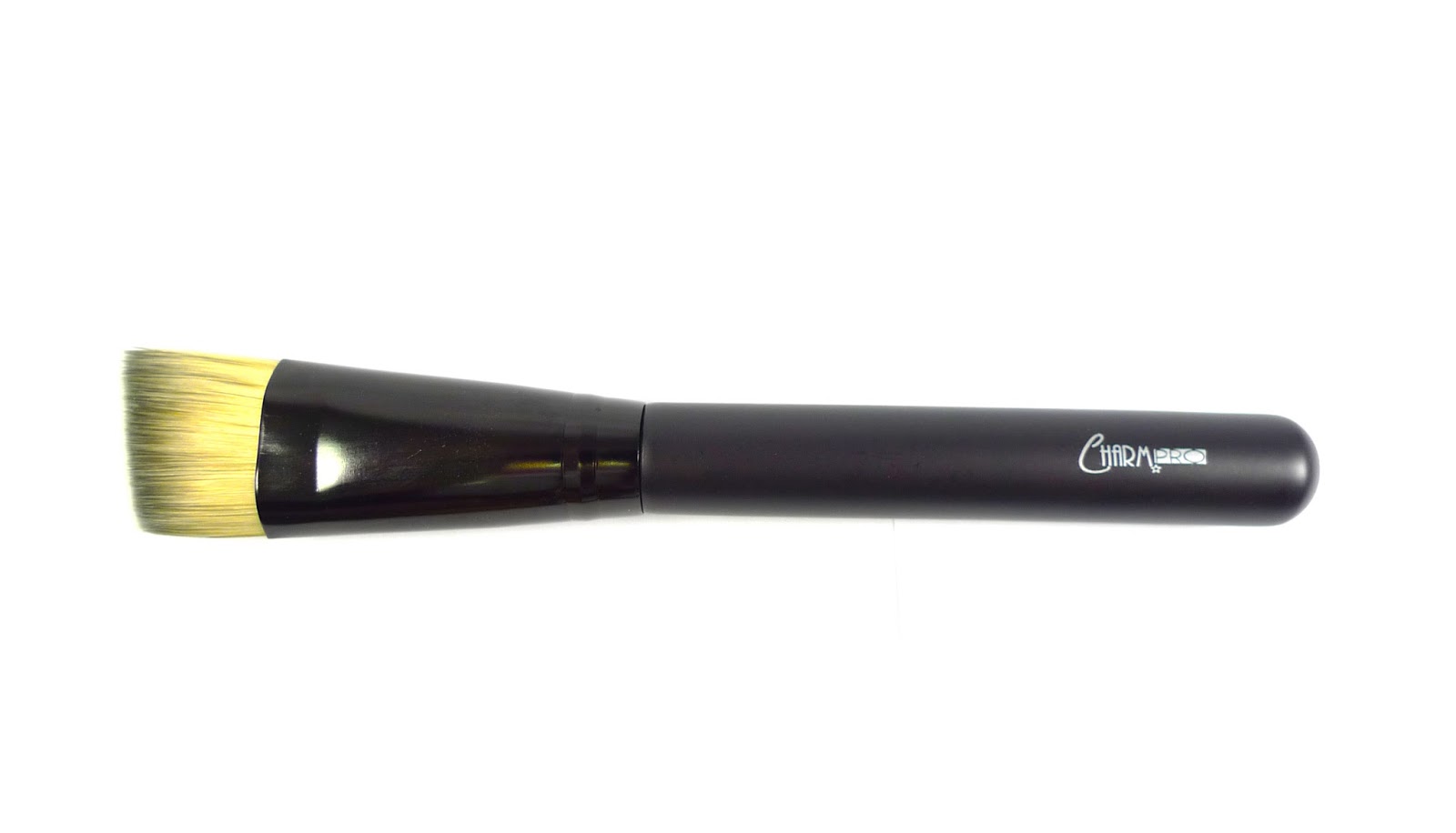 Review Charm Pro Angled Foundation Brush