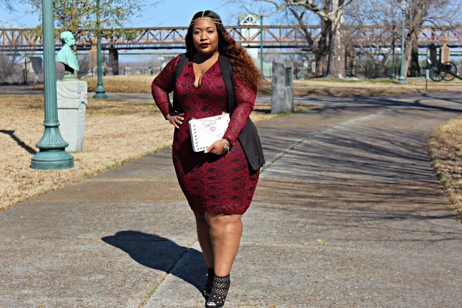 Curvaceously Bee: Wine, Lace, & Booties
