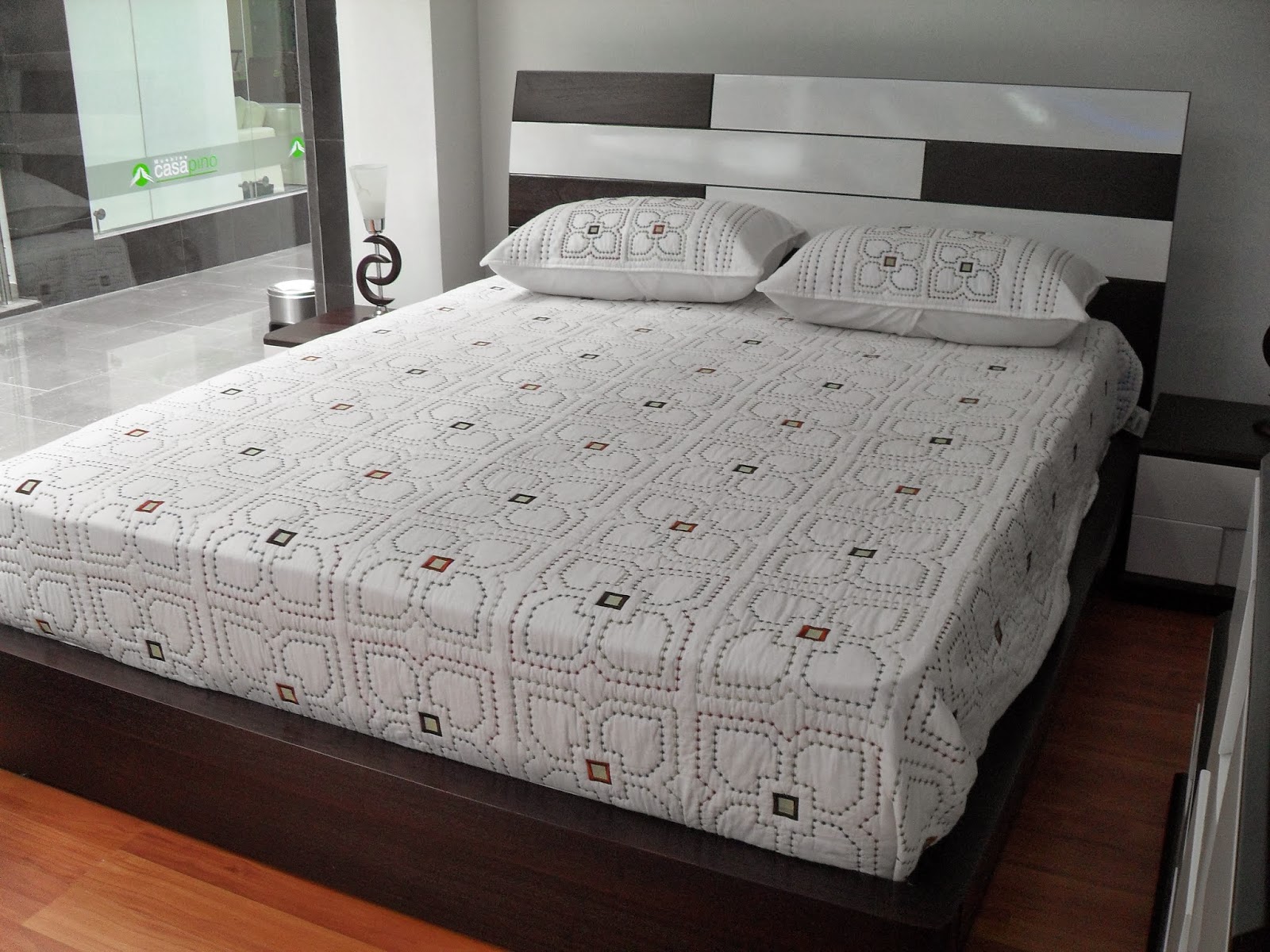 muebles y diseños juan c