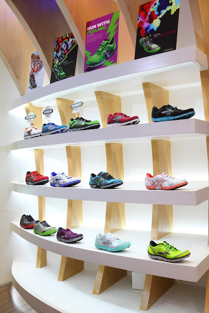 nearest brooks shoe store