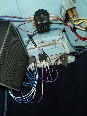 Brian Humphreys - TR4 Classic Cars: New Fuse Box and Relays