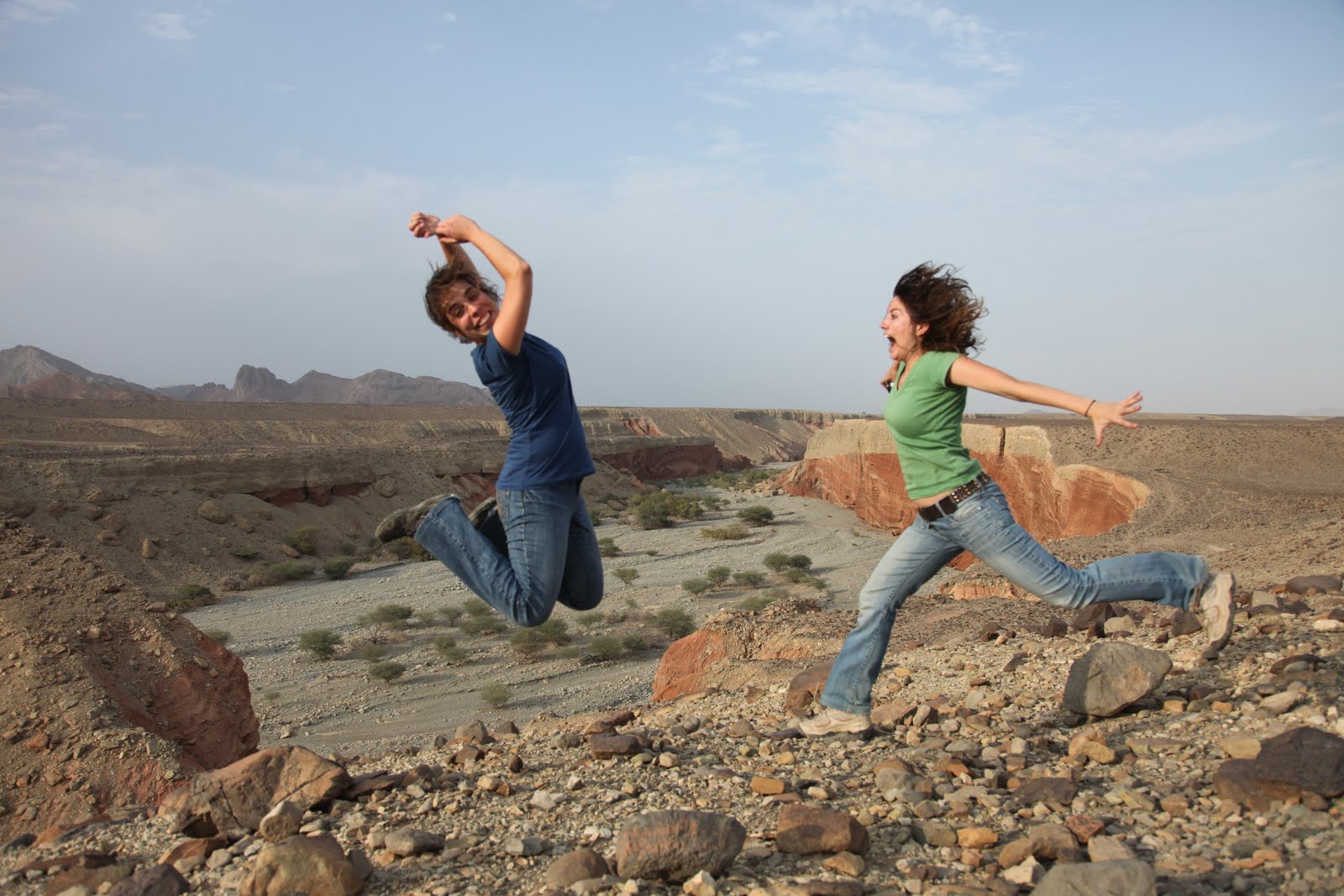 JUMPING PICTURES: Jumping cross the geological faults!!