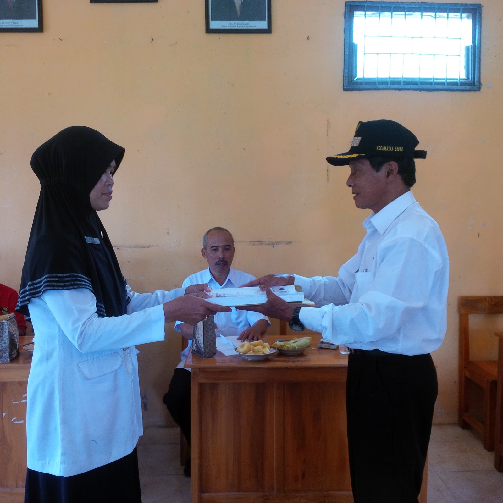 Serah Terima dan Uji Fungsi Program PAMSIMAS III Desa Watuduwur TA. 2017 Serah Terima dan Uji Fungsi Program PAMSIMAS III Desa Watuduwur TA. 2017