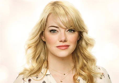 GWEN STACY (EMMA STONE)