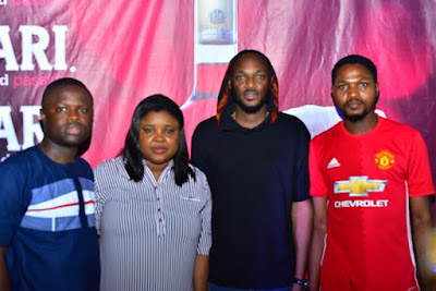1 2Baba Stimulates Football Fans At Viewing Centers As Arsenal Wins the FA Cup Final