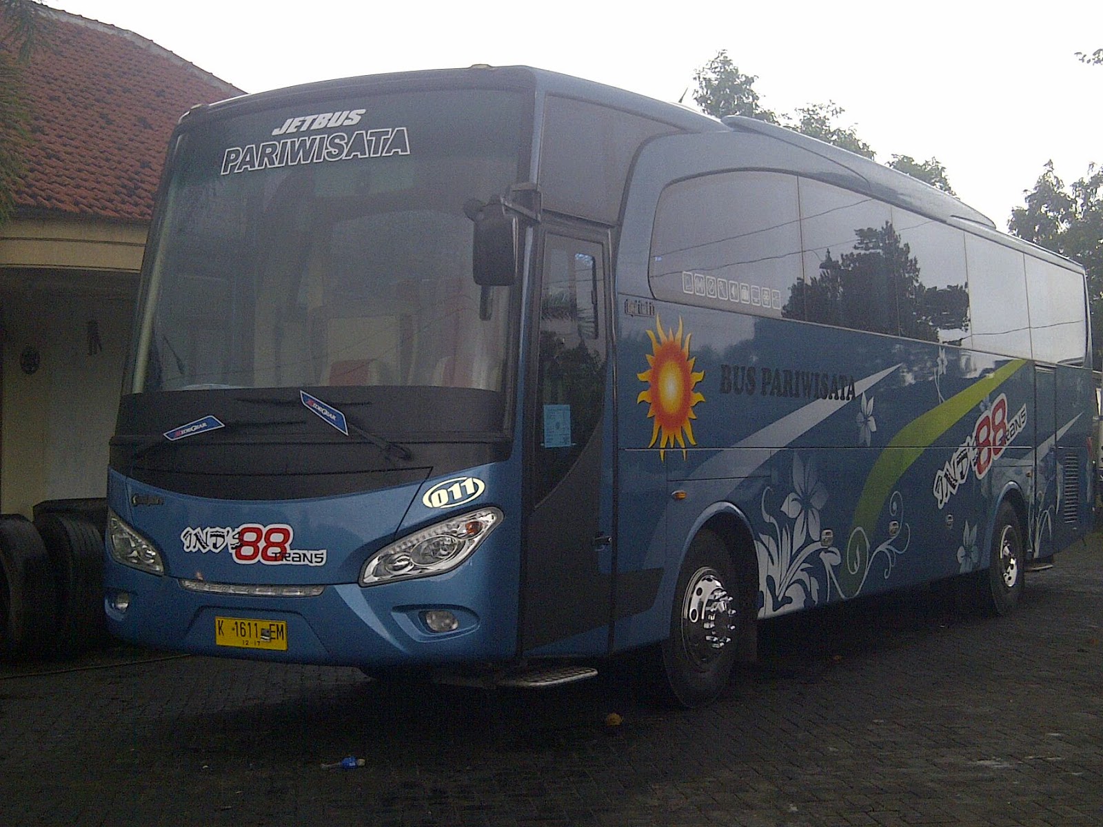 INDS 88 Trans: Mengurai Kemewahan dan Kenyamanan dalam Perjalanan Pariwisata