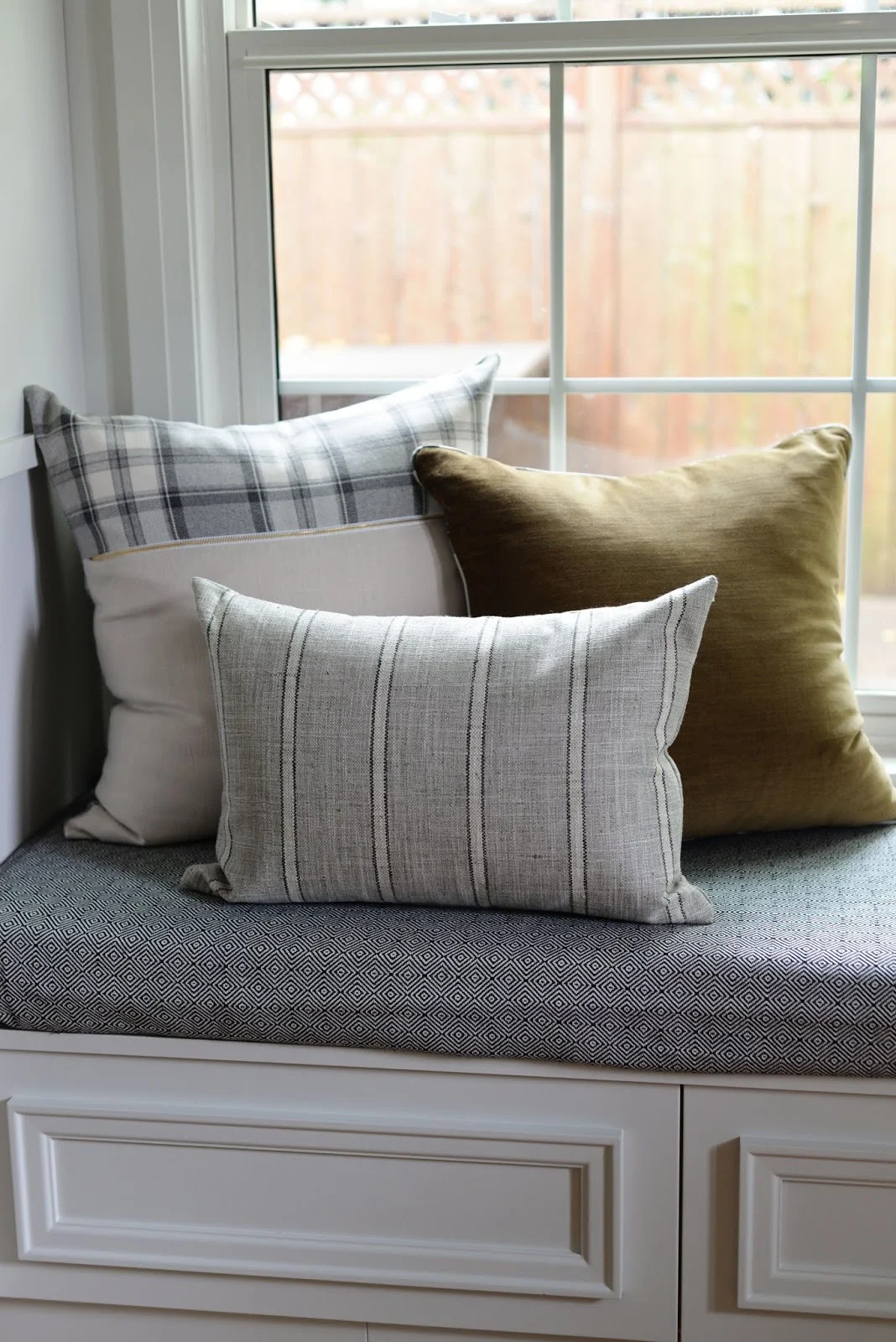 classic plaid and velvet pillows, holiday pillows, heritage holiday home decor