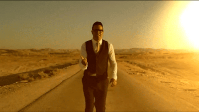 Ahora, Yaakov Shwekey nos trae otro clip y también muestra impresionantes imágenes del desierto de la canción de Israel: "No va a funcionar" pero solamente el amor del Creador.