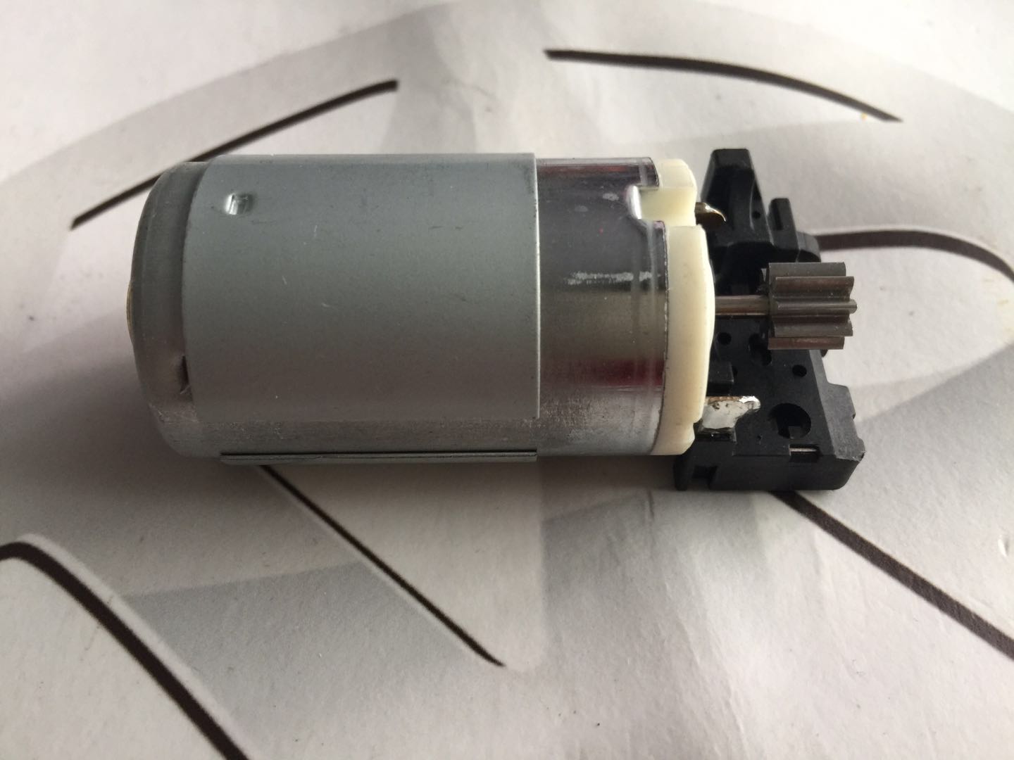 HELLA ELECTRONIC TURBOCHARGER ACTUATOR MOTOR WITH CONNECTOR 73541900