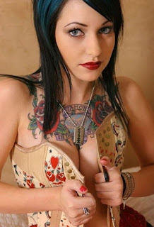 Hot girls Tattoo Pic, Romantic tattoo pic and many others hot design Tattoo Pic