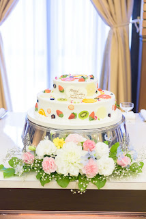 群馬県高崎市の結婚式場グランドパティオ高崎 スタッフブログ インパクト大 インスタ映えするフルーツ断面ウェディングケーキ