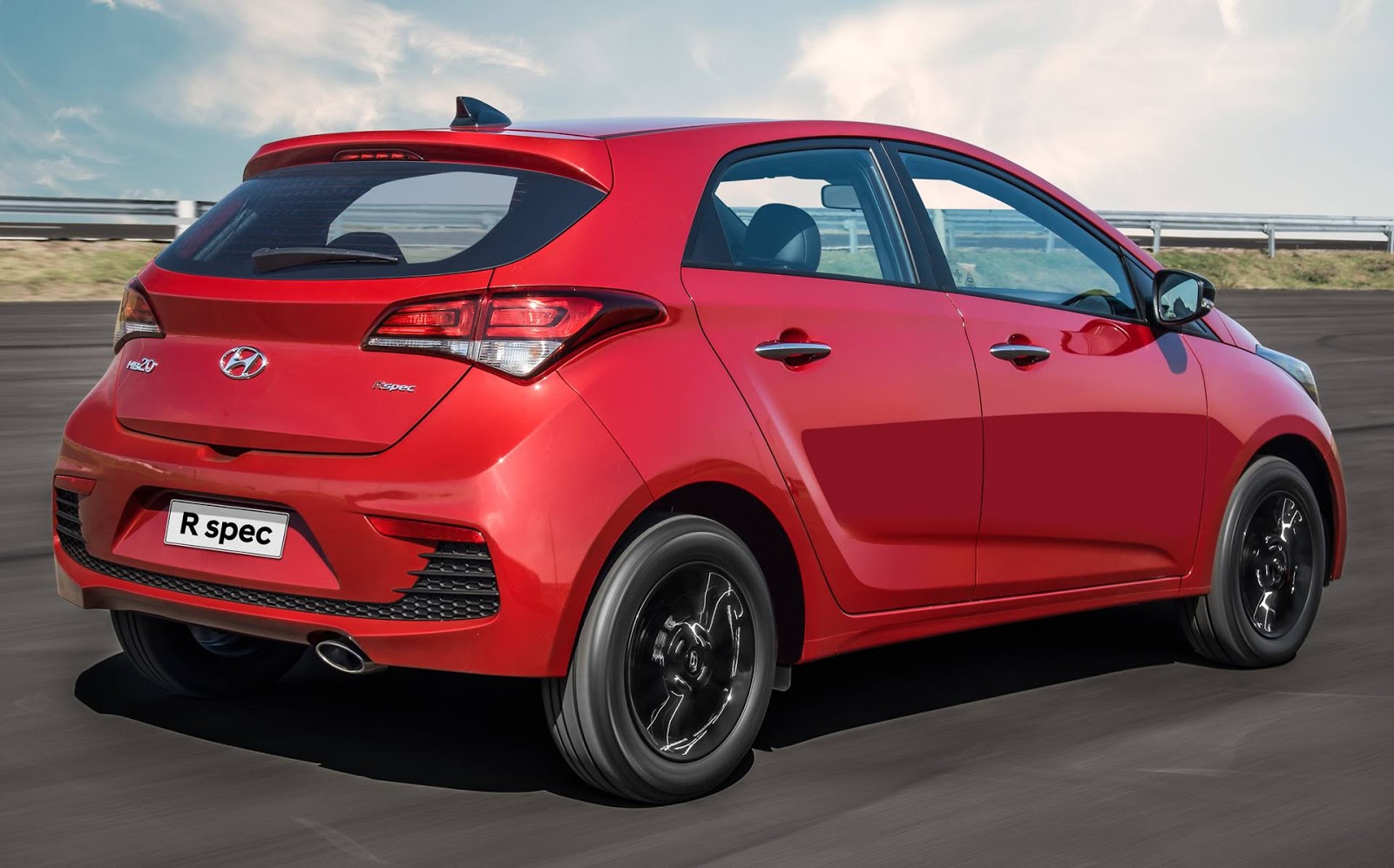 Hyundai HB20, HB20S, HB20X 2019 preços, consumo, fotos