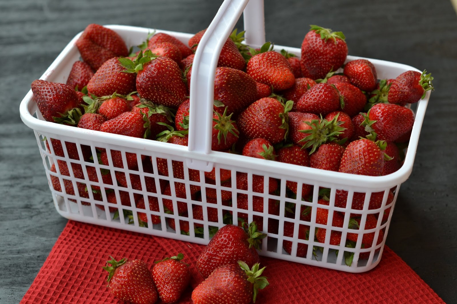 bonbons & biscotti Strawberry Prosecco Jam