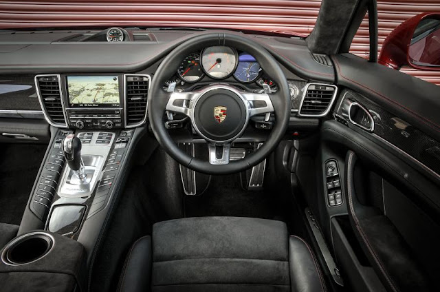 2015 Porsche Panamera GTS 2015 Porsche Panamera GTS