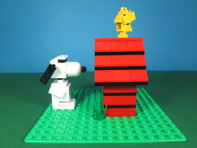 MOC LEGO Snoopy e Woodstock