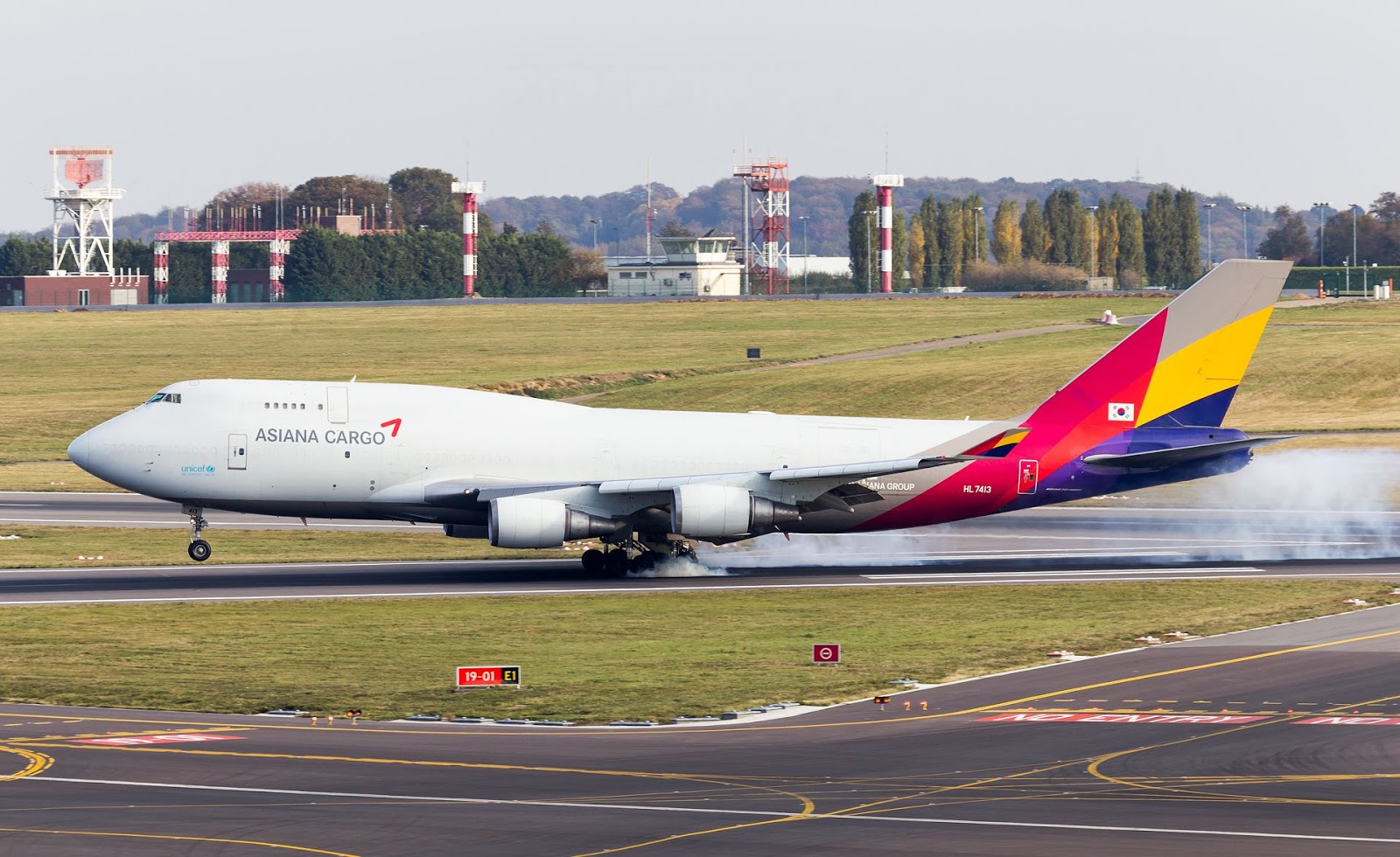 B747 HL7413