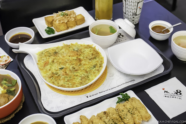 台中人氣咖哩推薦，多國口味平價大份量，假日幾乎一位難求！