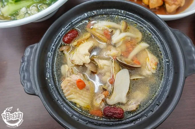捌捌迷你土雞鍋-三民區中式料理