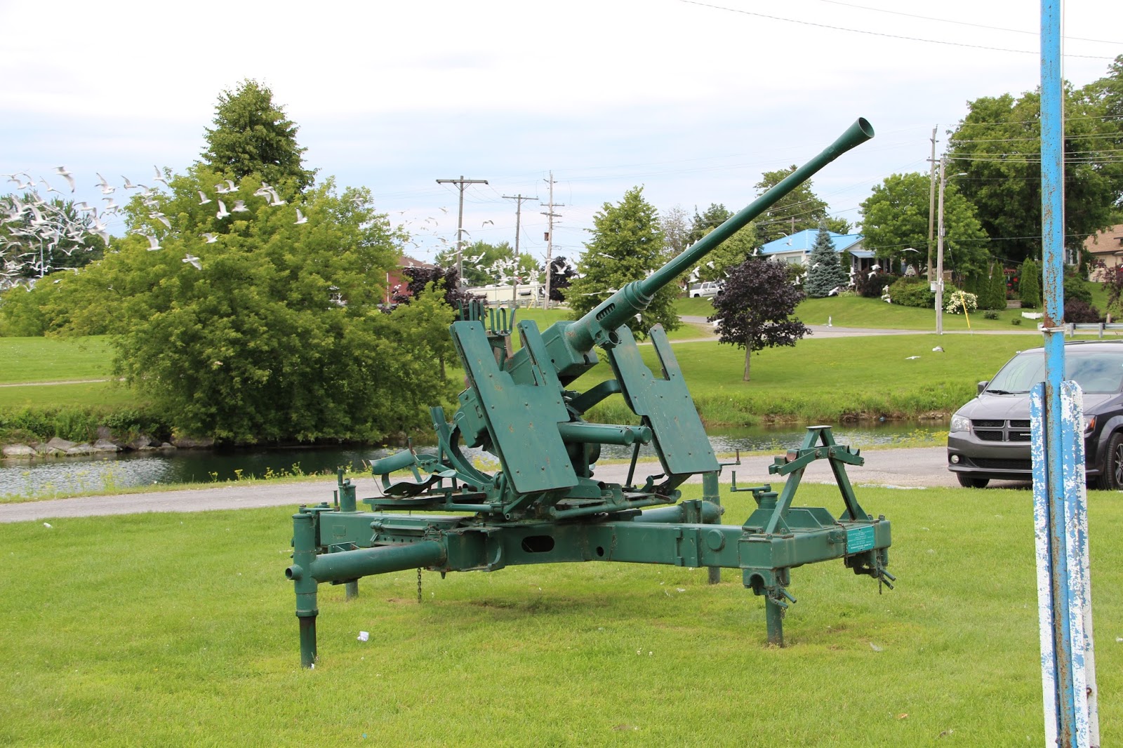 Memorials in Ottawa Bofors Gun, Cardinal, Ontario