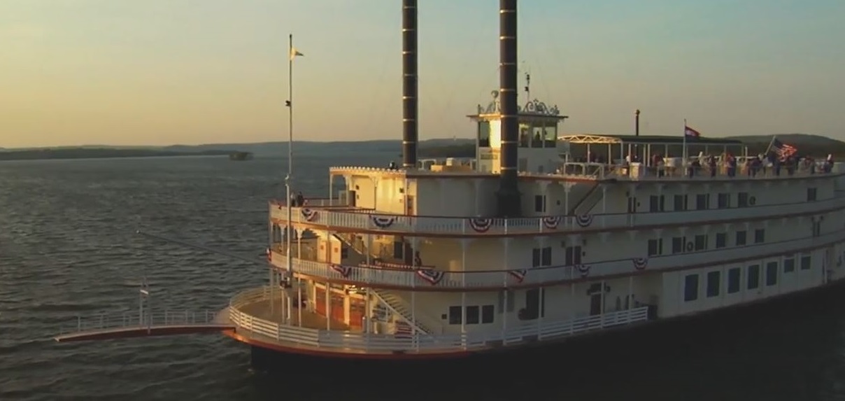 The Arkansas CW Crew The Showboat Branson Belle holiday cruise, fun