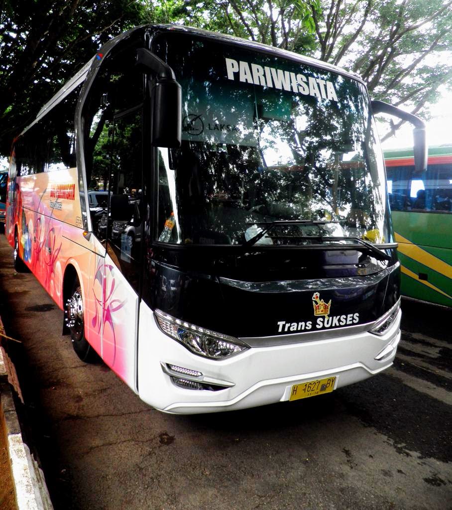 Jelajah Destinasi Menawan: Panduan Lengkap Bus Pariwisata Malang-Situbondo