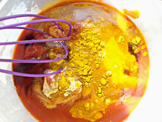 Chicken in peanut sauce by Laka kuharica: mix peanut butter, tomato puree, soy sauce, honey and orange juice.