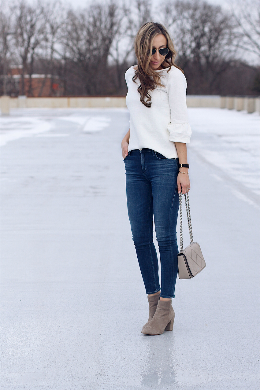 Flutter Sleeves + Favorite Jeans - Lilly Style