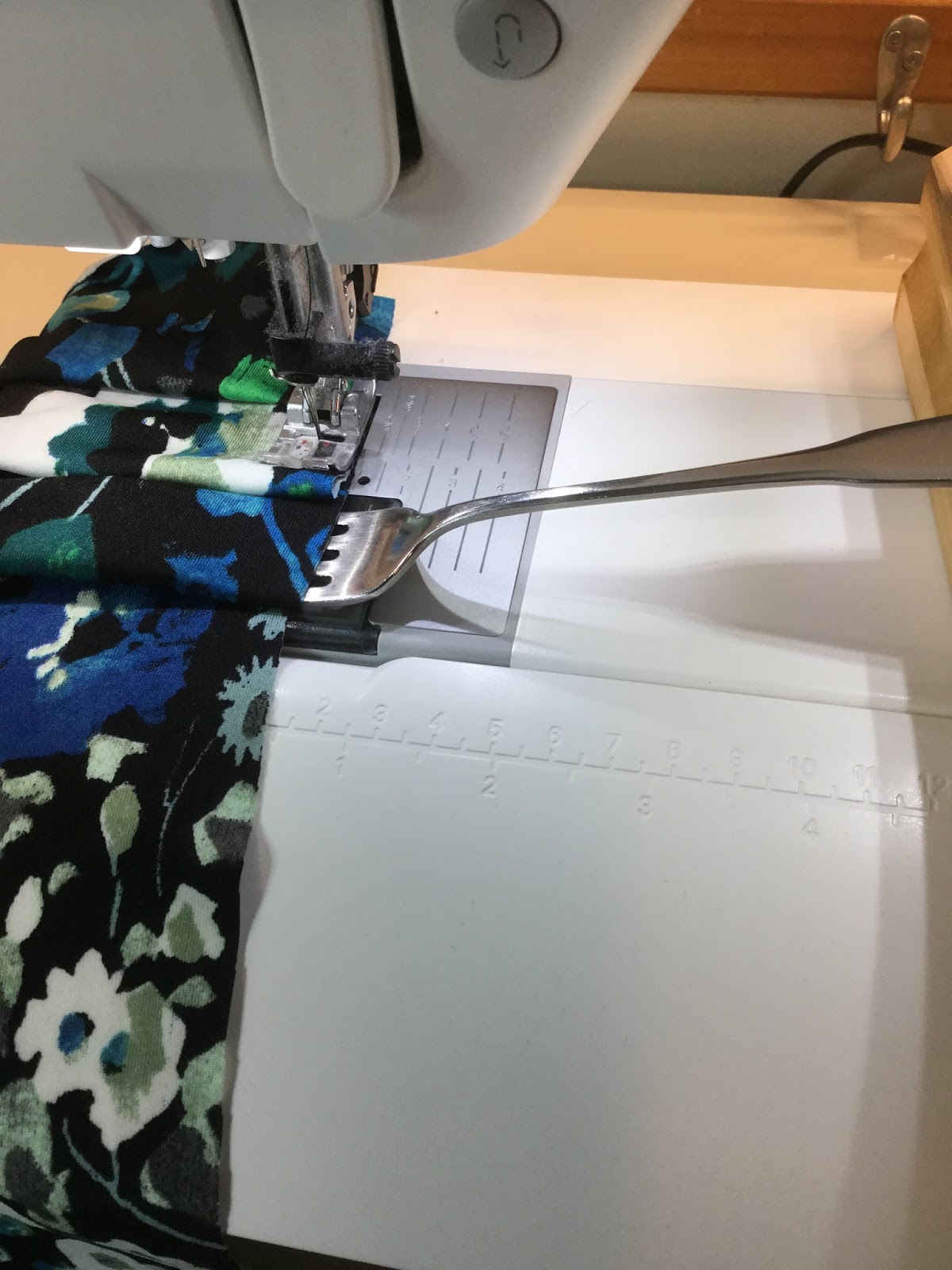 Seamly Behaviour Making Pleats with a fork???