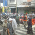 Sinergi Babinsa Koramil Semampir Bersama Petugas Terkait Pandu Peziarah Wisata Religi Sunan Ampel Surabaya