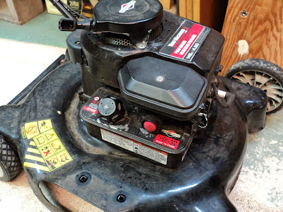 Rouge River Workshop: Briggs & Stratton Model 9S502 -- Carburetor And