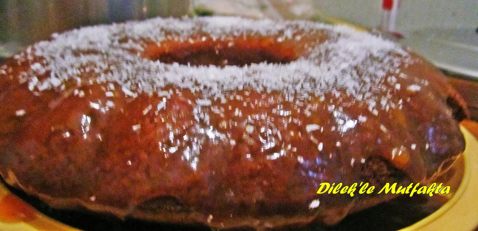 Şeftali Soslu Kek Tarifi Dilek�le Mutfakta