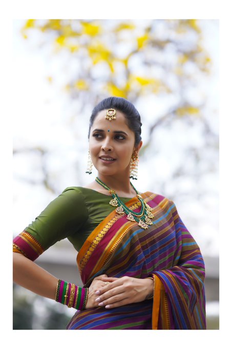 Telugu Actress Anasuya Bharadwaj Beautiful in Saree Pics