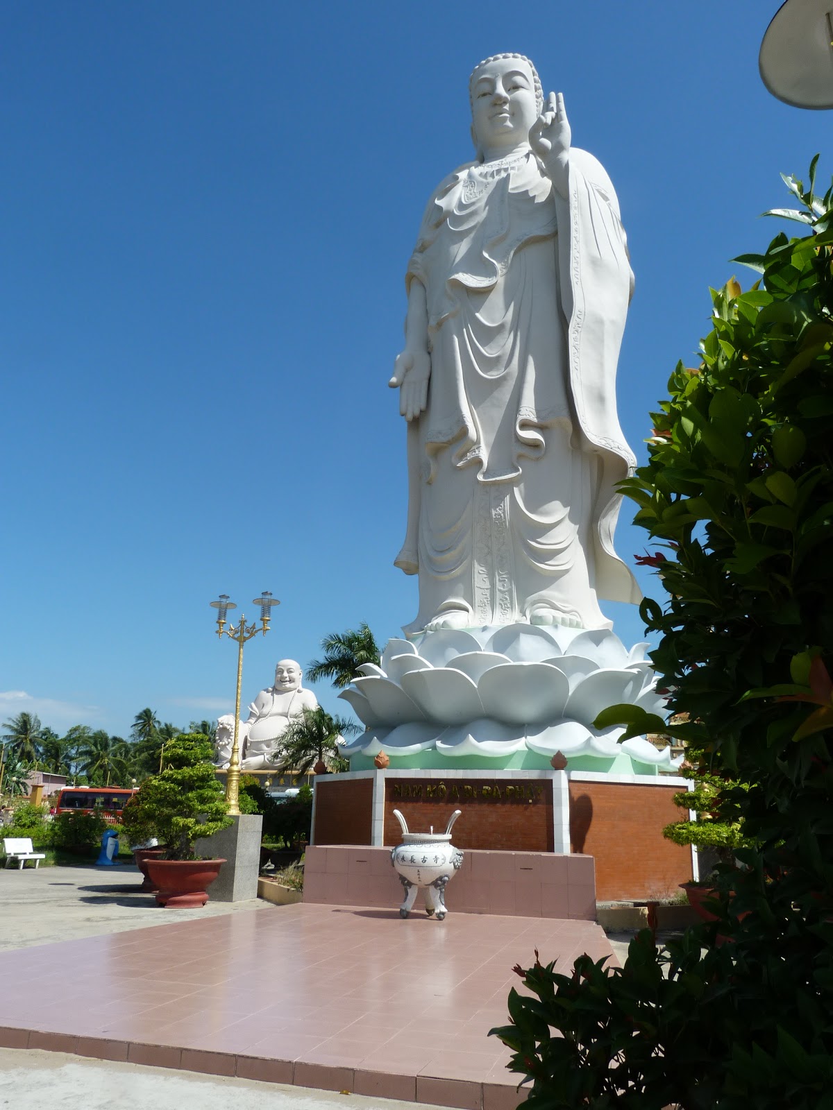 Vietnam February 2012 Statues and Ornaments
