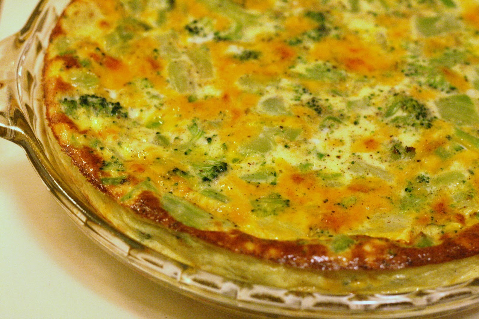 Laine's Recipe Box: Crustless Broccoli-Cheddar Quiches