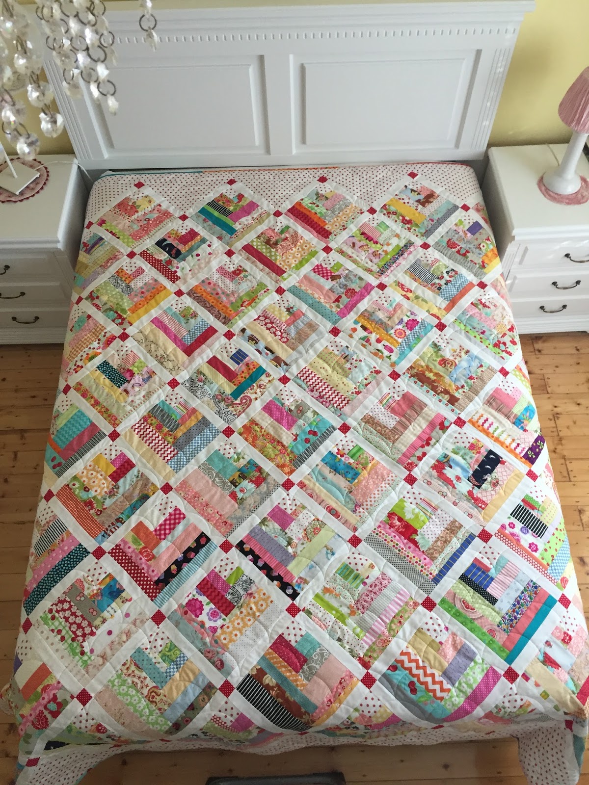 Lynda in Wonderland Scrappy Log Cabin