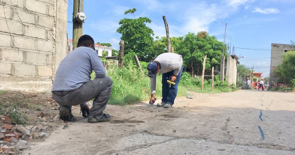 REHABILITARÁN EL DRENAJE EN CALLEJÓN DE EL ENCANTO, SÉPTIMA SECCIÓN