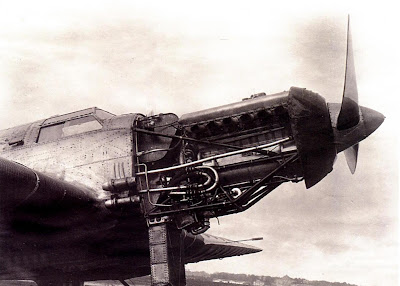 Раскапотированный двигатель М 34 Р на РД 2 