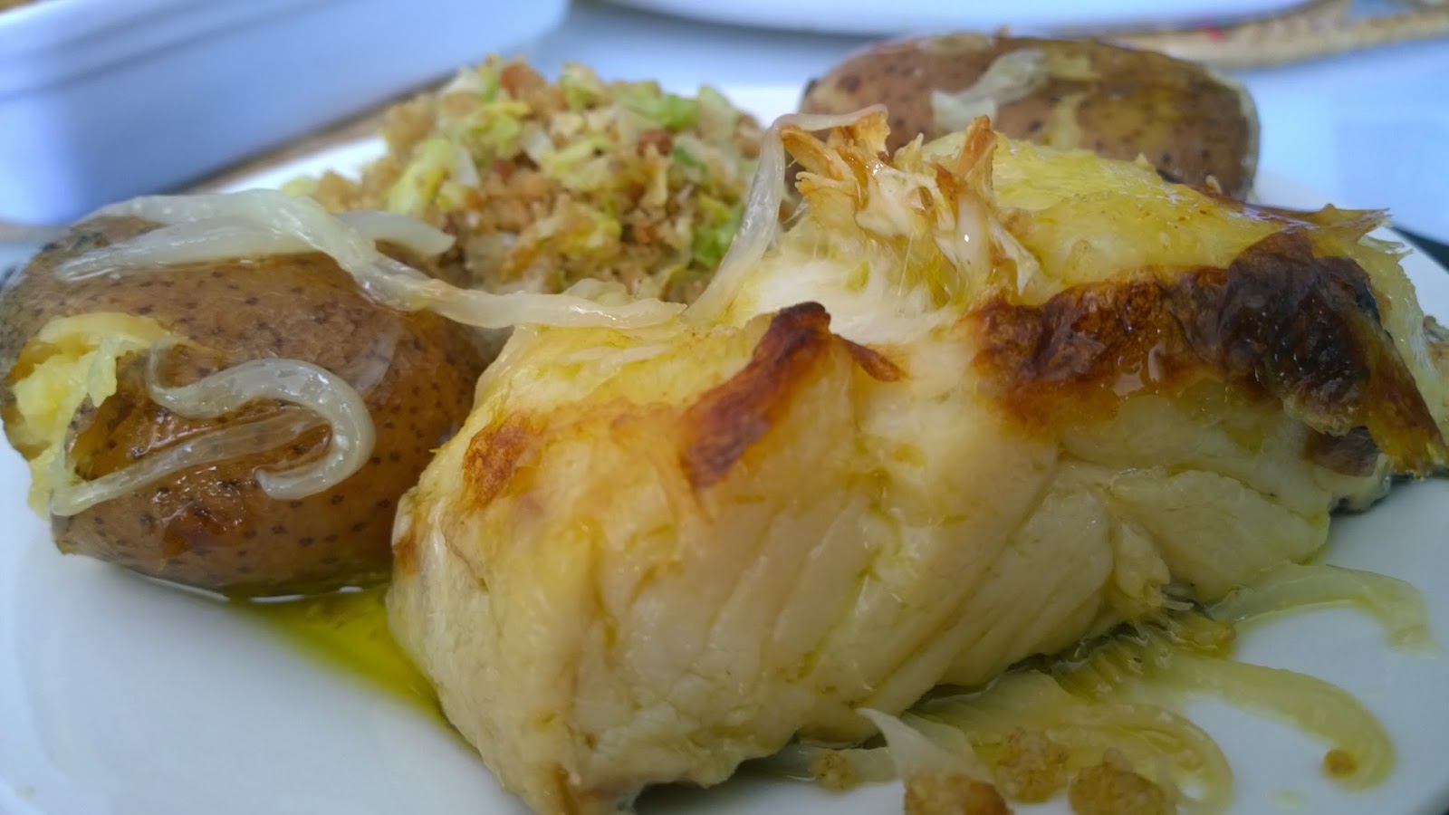 Guloso qb Bacalhau assado no forno com batatas