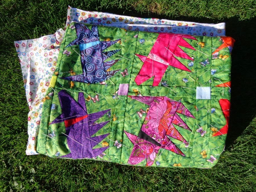 Gingini's Crafts and Quilts Woef! De Yappity Yap quilt!